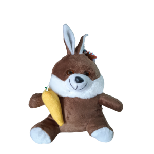COELHO DE PELUCIA MARROM COM CENOURA